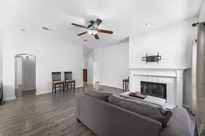 4640 Knoll Hollow Trail, Plano, TX 75024 - Photo 6