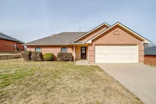109 Paula Dr, Joshua, TX 76058 - Photo 1