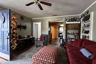 1137 Edwards Cir, Dallas, TX 75224 - Photo 8