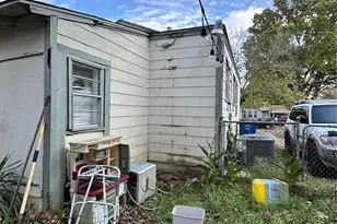 1137 Edwards Cir, Dallas, TX 75224 - Photo 6