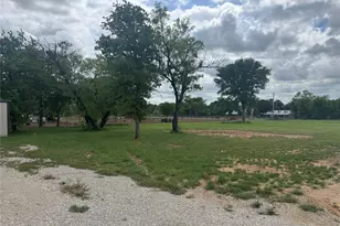 303 Boone St, Mingus, TX 76463 - Photo 22