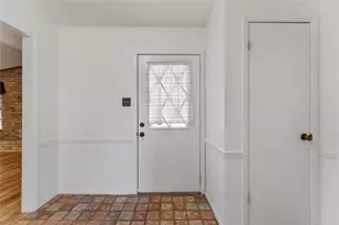 546 Karen Dr, Robinson, TX 76706 - Photo 6