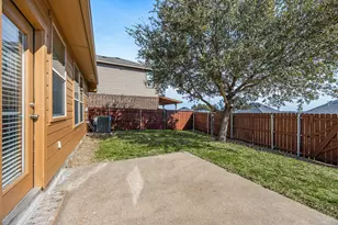 2508 Pioneer Bluffs Rd, Balch Springs, TX 75181 - Photo 20