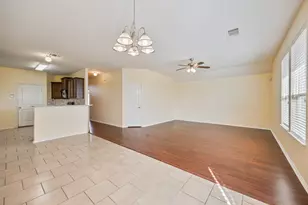 2508 Pioneer Bluffs Rd, Balch Springs, TX 75181 - Photo 4