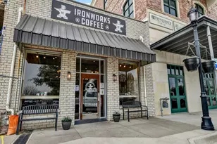 108 Houston Ave, Weatherford, TX 76086 - Photo 1