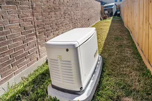 14011 Lake Cres Dr, Conroe, TX 77384 - Photo 32