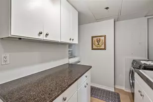 5909 Luther Ln, Dallas, TX 75225 - Photo 22