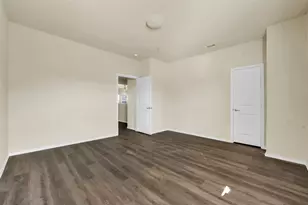 6815 Elderberry Dr, Arlington, TX 76001 - Photo 20