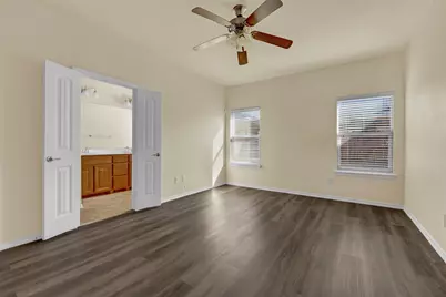 6815 Elderberry Drive, Arlington, TX 76001 - Photo 12