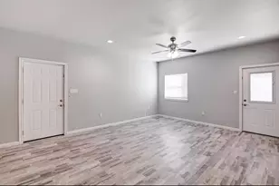 302 Mill St, Lone Oak, TX 75453 - Photo 4