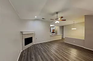 617 Oak Hollow Trail, Saginaw, TX 76179 - Photo 10