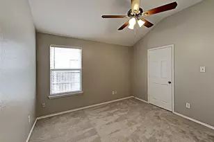 617 Oak Hollow Trail, Saginaw, TX 76179 - Photo 4