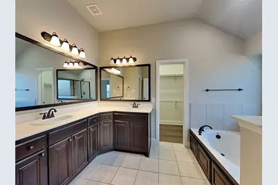 900 McLynn Court, Fate, TX 75087 - Photo 10