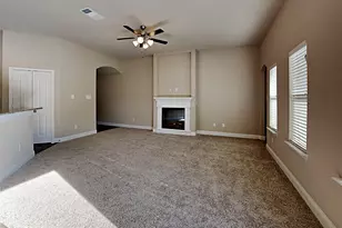 633 Comal Dr, Crandall, TX 75114 - Photo 2