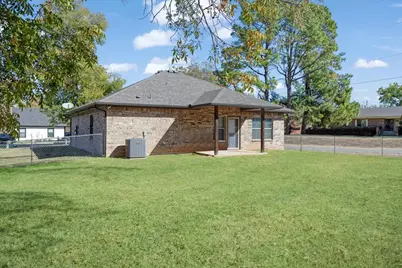 732 E Bullock Street, Denison, TX 75021 - Photo 28