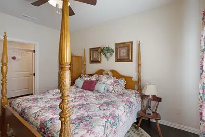 732 E Bullock Street, Denison, TX 75021 - Photo 14