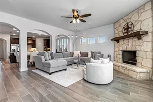 303 Hidden Cove Dr, Ponder, TX 76259 - Photo 22