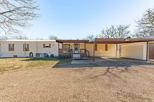 420 Kennon Cir, Palo Pinto, TX 76484 - Photo 2