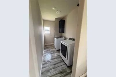 433 Sabine Avenue, Cleburne, TX 76031 - Photo 6