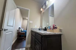 433 Sabine Ave, Cleburne, TX 76031 - Photo 18