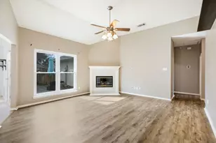 10881 Castle Dr, Frisco, TX 75035 - Photo 6