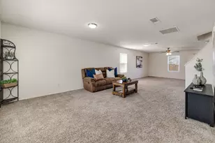 904 Canary Dr, Saginaw, TX 76131 - Photo 4