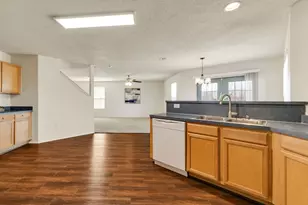 904 Canary Dr, Saginaw, TX 76131 - Photo 14