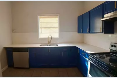 1509 W Page Avenue, Dallas, TX 75208 - Photo 10