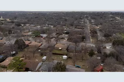 1824 Cordell Street, Denton, TX 76201 - Photo 32