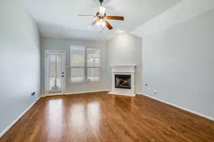 805 Lake Worth Trl, Little Elm, TX 75068 - Photo 6