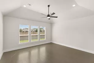 2565 Riverchase Wy, Grand Prairie, TX 75054 - Photo 16