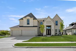 2549 Baypoint Dr, Grand Prairie, TX 75054 - Photo 2