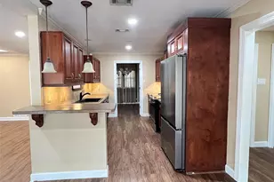 208 Shelmar Dr, Euless, TX 76039 - Photo 4