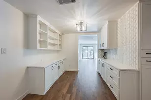 501 N Havenwood Ln, Fort Worth, TX 76112 - Photo 16