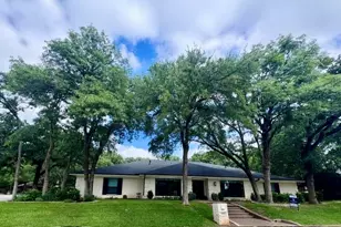 501 N Havenwood Ln, Fort Worth, TX 76112 - Photo 2