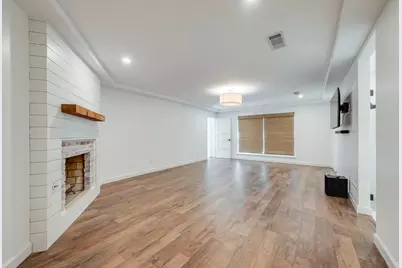 501 N Havenwood Lane, Fort Worth, TX 76112 - Photo 22