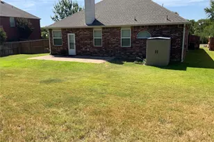 1125 Shadowridge Cir, Lewisville, TX 75067 - Photo 12