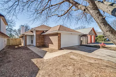 1625 Woodhall Way, Fort Worth, TX 76134 - Photo 2