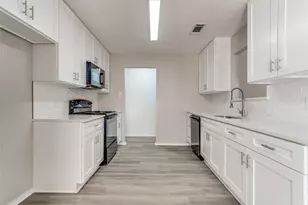 1625 Woodhall Way, Fort Worth, TX 76134 - Photo 8