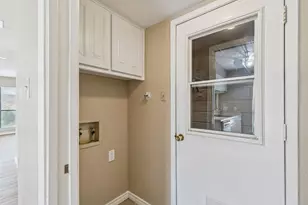 3006 Carolyn Ct, Bedford, TX 76021 - Photo 14