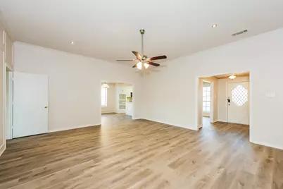 1617 James Good Lane, Garland, TX 75043 - Photo 2