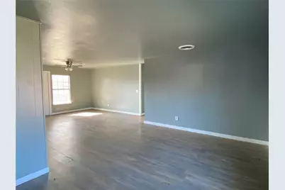 908 Circle Drive, Bowie, TX 76230 - Photo 2