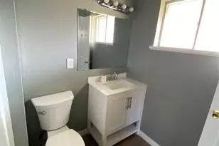 908 Circle Dr, Bowie, TX 76230 - Photo 12