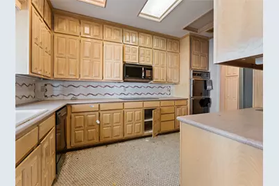 1809 Burton Hill Road, Fort Worth, TX 76107 - Photo 26