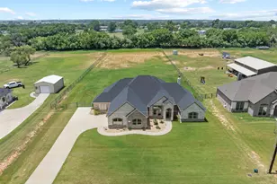 1030 Alex Dr, Springtown, TX 76082 - Photo 1