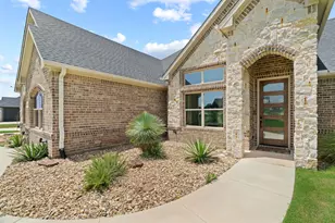 1030 Alex Dr, Springtown, TX 76082 - Photo 4