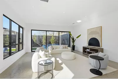 6801 Tyree Street, Dallas, TX 75209 - Photo 10