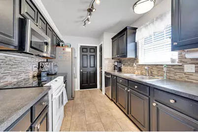 1003 Short Line Boulevard, Midlothian, TX 76065 - Photo 18