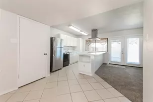 713 Arbor Downs Dr, Plano, TX 75023 - Photo 2