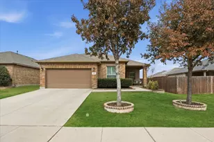 448 Spring Dr, Saginaw, TX 76131 - Photo 40